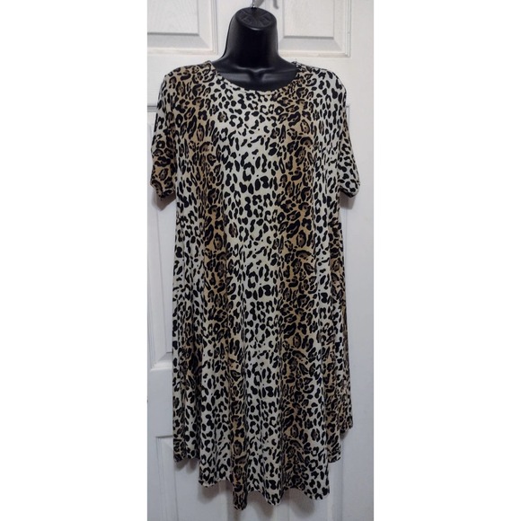 "Lucky & Blessed" Leopard dress & Black Lace Cover-up by "Southern Stitch" (XL) - Picture 2 of 4